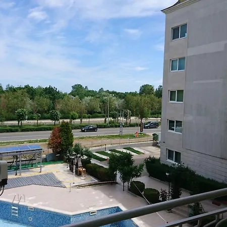 Apartment Breeze *